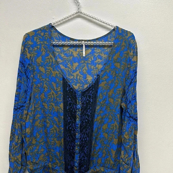 Free People Snap Out Of It Romper Playsuit Shorts Blue Paisley Floral Size XS - Picture 3 of 7